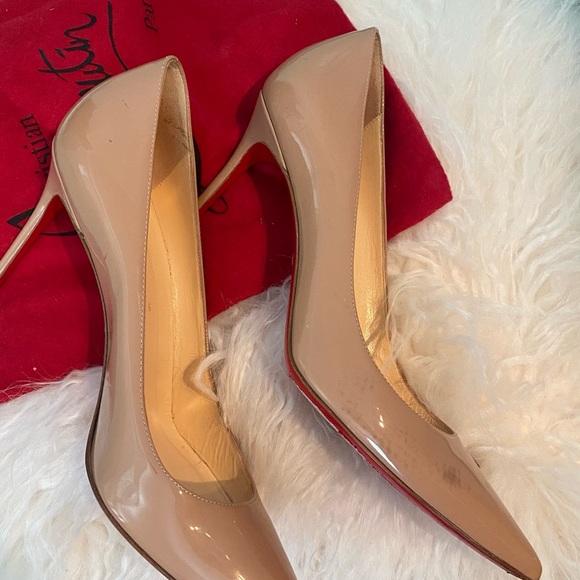 Heels - Picture 2 of 7